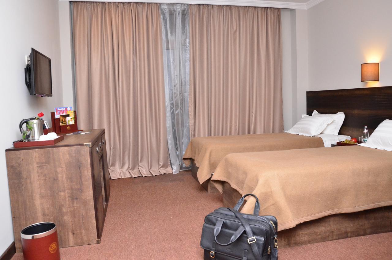 Boutique Hotel Argo Kutaiszi Kültér fotó